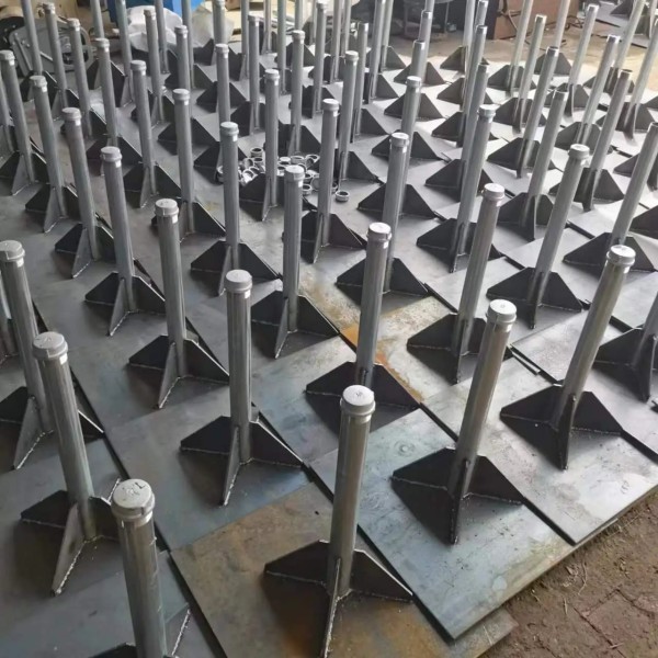 老边鑫亿呈沉降板生产